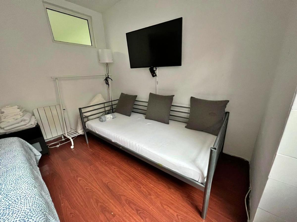 Room In Queluz 11 Minutes From Lisbon Eksteriør bilde
